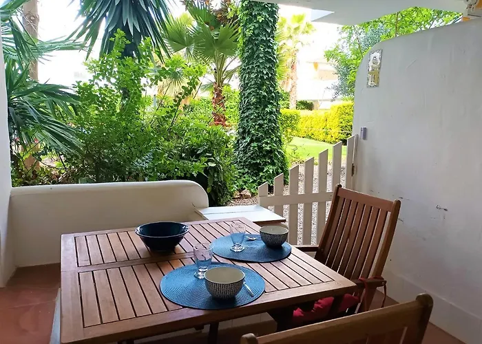 2197 Royal Marine Apartmán